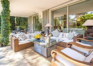 Ref. 2403032 | Unique villa of the best quality with idyllic garden