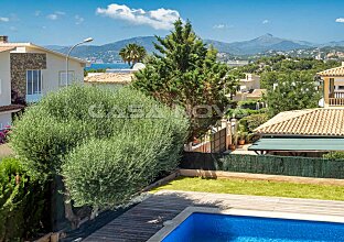 Ref. 2503051 | Magnificent partial sea view and view of the mountains