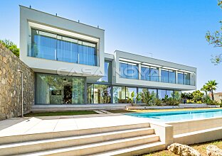 Ref. 2503081 | New construction villa with impressive architecture and top quality