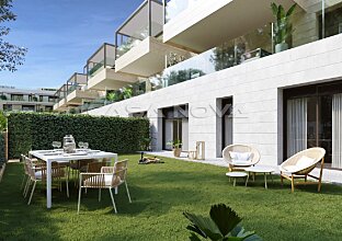 Ref. 1303084 | Spacious new construction garden apartment near the beach
