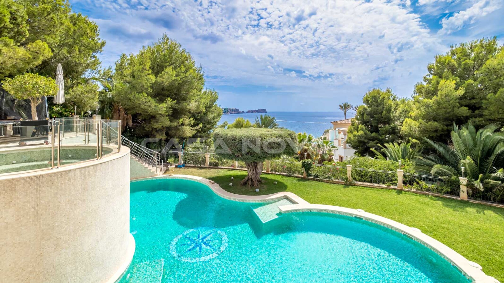 Imponente villa con espectaculares vistas al mar