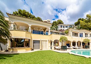 Ref. 2703063 | Imponente villa con espectaculares vistas al mar