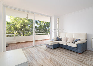 Ref. 1203146 | Modern apartment with partial sea view near the beach