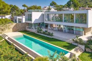 Neubau Villa mit eindrucksvoller Architektur in Top Qualität
