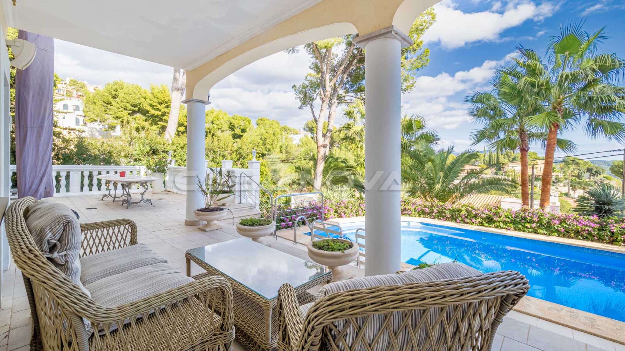 VENDIDO POR CASA NOVA PROPERTIES