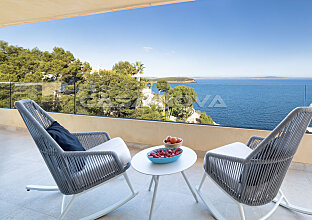 Ref. 1303194 | Exclusive: High quality sea view penthouse in 1st line