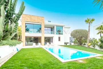 Moderne Villa mit Privatpool & schönem Garten