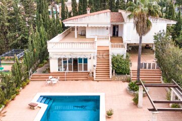 Majorca Villa with pool in exclusive residential area