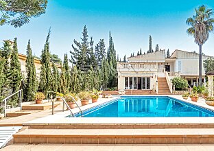 Majorca Villa with pool in exclusive residential area