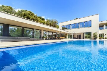 Moderne Mallorca Villa mit Lizenz zur Ferienvermietung