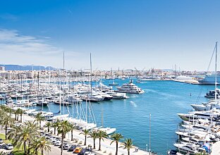 Ref. 1203215 | Modern harbor apartment with top view at Paseo Maritimo
