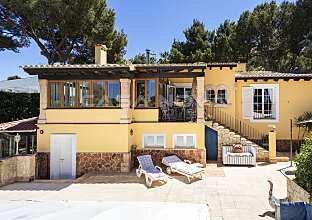 Ref. 2403228 | Mediterranean villa with natural stone elements