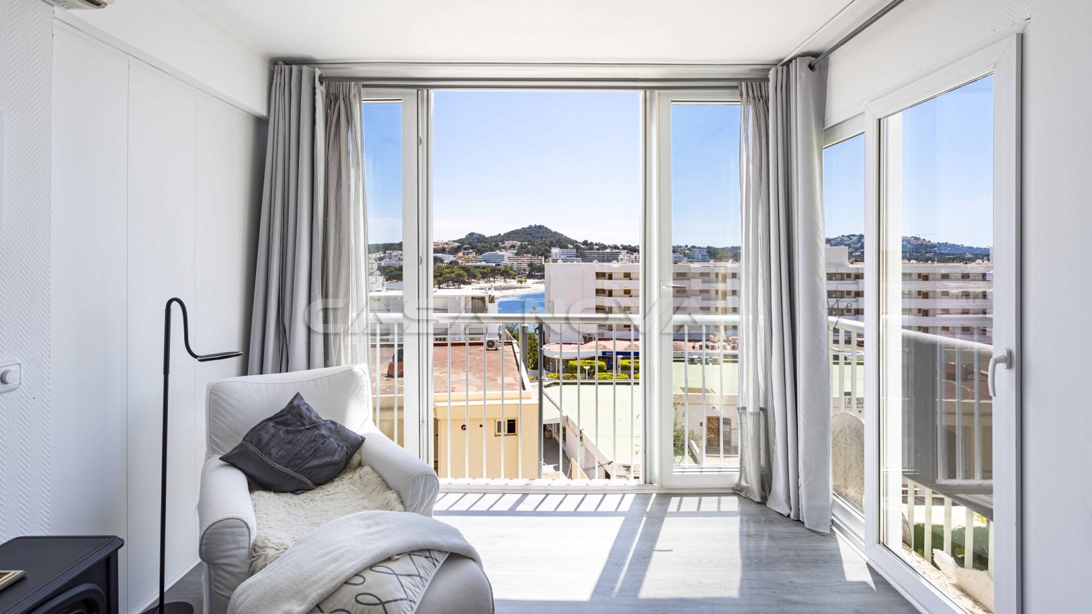 Bright apartment with beach views