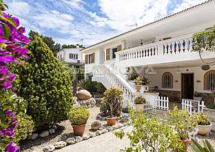 Ref. 2603229 | Villa Mallorca : Representative Mediterranean style villa