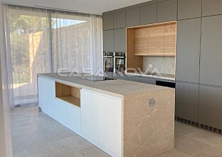 Ref. 2503081 | NUEVO PRECIO: Villa con una arquitectura impresionante