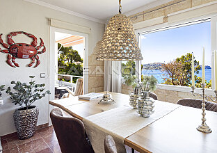 Ref. 1103254 | Dining area with sea views and access to the terrace