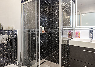 Ref. 2403258 | Modern bathroom