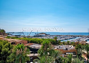 Ref. 1203174 | Vistas al mar y al puerto