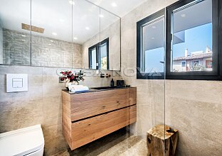 Ref. 1203174 | Baño con ventana