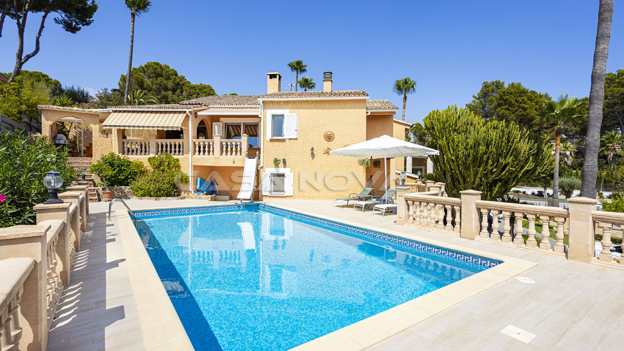 Villa with pool in Mallorca in quiet southwest location