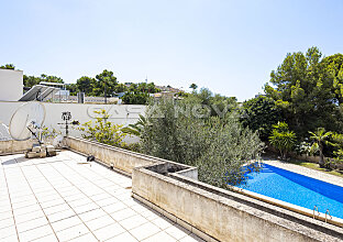 Ref. 2603266 | Gran terraza en la azotea con vistas al paisaje verde