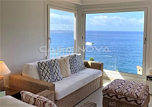 Ref. 1203277 | Panoramablick über das Meer mit bodentiefen Fenstern