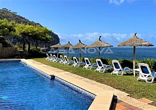 Ref. 1203277 | Refreshing communal pool with Mediterranean flair