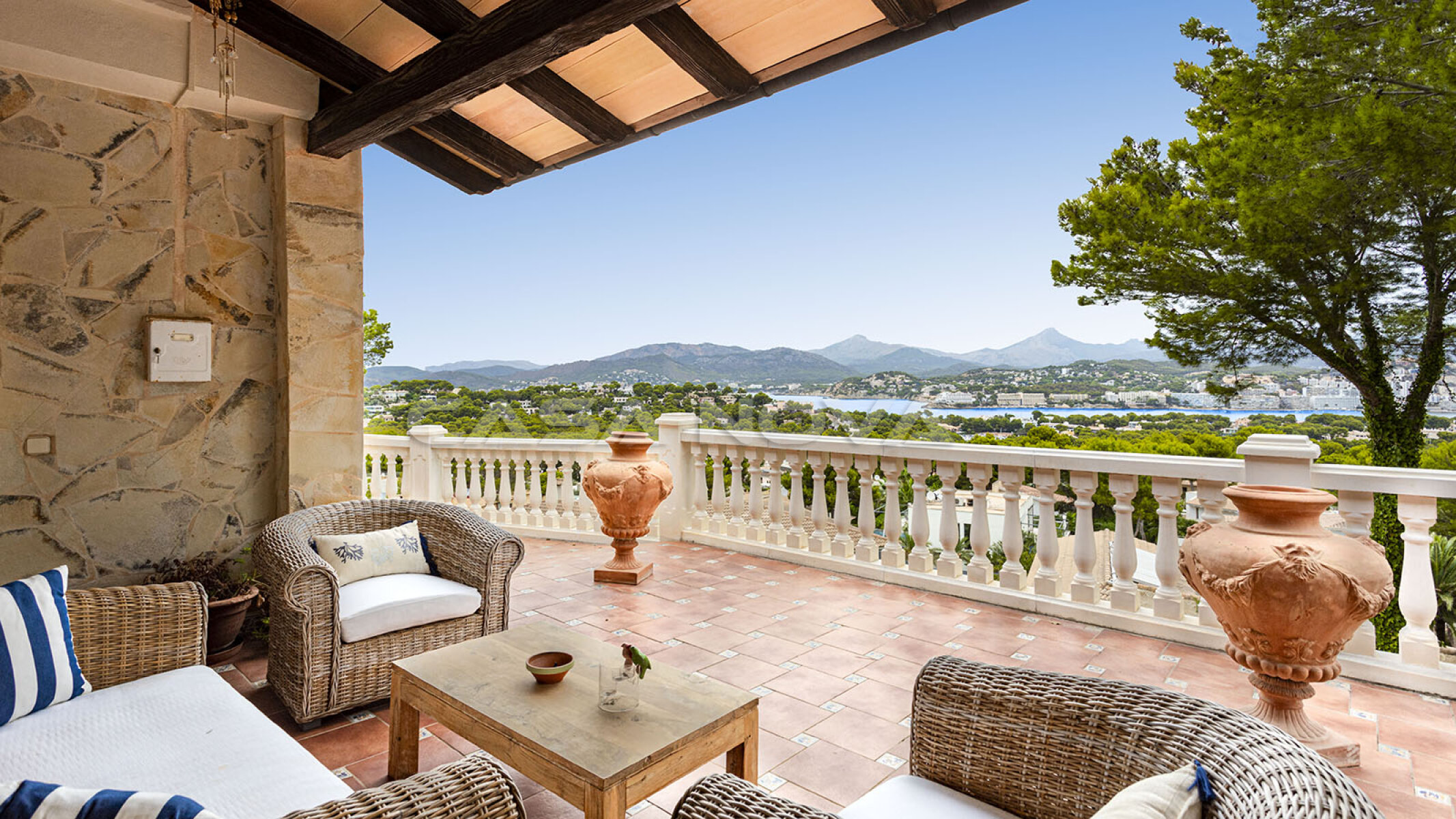 Villa exclusiva en Mallorca con vistas panor�micas al mar