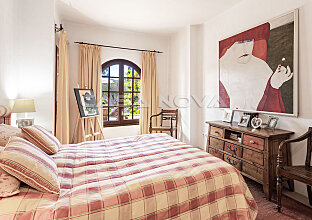 Ref. 2303283 | Further double bedroom with view of the greenery