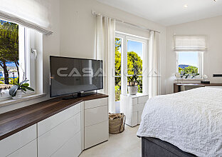 Ref. 2403284 | Moderne Luxusvilla der Extraklasse mit Meerblick