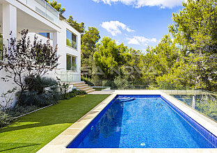Ref. 2403285 | Terraza con piscina refrescante
