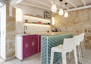 Ref. 2303298 | Cocina de verano exterior con elementos coloridos