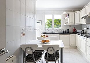 Ref. 2303297 | Fully equipped fitted kitchen with electrical appliances