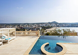 Ref. 2403308 | Premium Villa mit atemberaubendem Meerblick