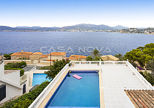 Ref. 2403309 | Villa tradicional con vistas al mar para modernizar 