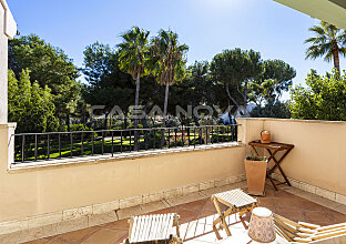 Ref. 2303311 | Private terrace with sitting area and view of the golf course