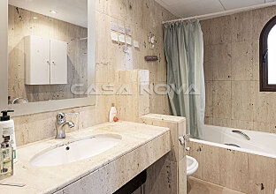 Ref. 2403313 | Mediterrane Doppelhaushälfte mit Pool und Panoramablick 