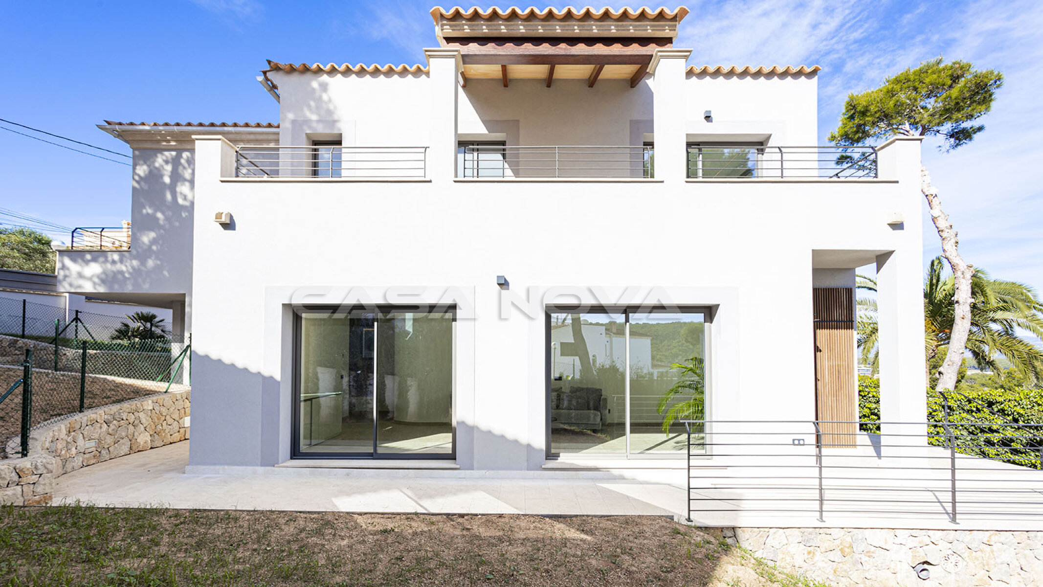 Modernized villa with elegant design near the harbor