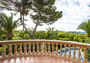 Ref. 2403321 | Eindrucksvolle Villa mit Panorama- und Meerblick