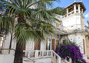 Jugendstil- Villa mit viel Potenzial in Hafennähe