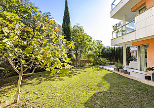 Ref. 1303330 | Charming garden apartment in exclusive residence