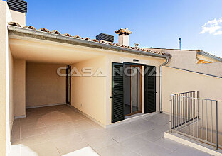 Ref. 2303325 | Gemütlicher Terrassenbereich mit viel Sonne
