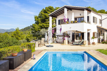 Romatische Finca mit privatem Pool