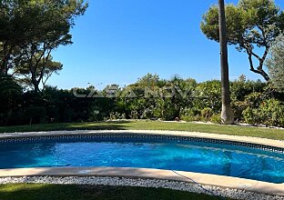 Ref. 2403346 | Encantadora villa con piscina con acentos mediterráneos