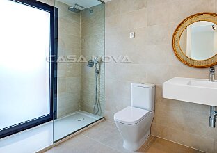 Ref. 1303355 | Stylisches Badezimmer mit Dusche