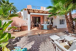 Una casa fantástica con piscina privada en una excelente ubicación