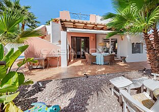 Ref. 2203356 | Charming house with sun terrace