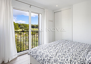 Ref. 2303373 | Tolles Reihenhaus in 1. Linie zum Golfplatz in beliebter Anlage