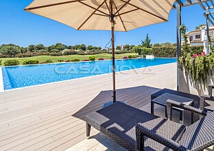 Ref. 2303373 | Tolles Reihenhaus in 1. Linie zum Golfplatz in beliebter Anlage