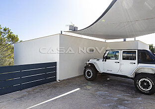 Ref. 2403384 | Chic designer villa in quiet residential area 